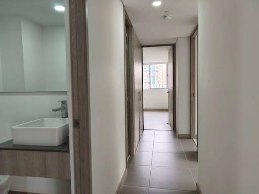 Apartamento de 3 alcobas en arriendo en La Abadia, Envigado, 90 m² · foto 8 de 23