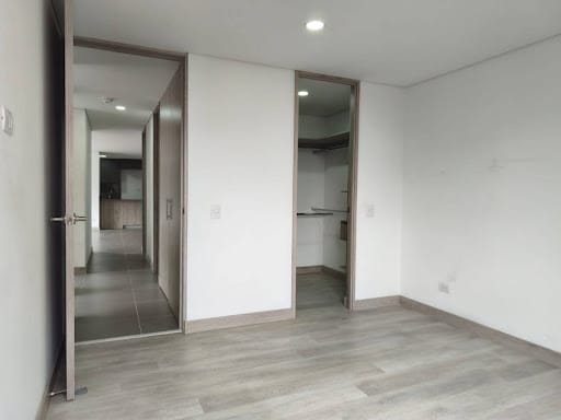 Apartamento de 3 alcobas en arriendo en La Abadia, Envigado, 90 m² · foto 10 de 23
