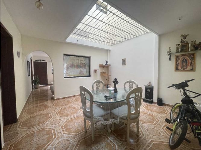 Apartamento de 5 alcobas en venta en Los Naranjos, Sabaneta, 137 m² · foto 7 de 22