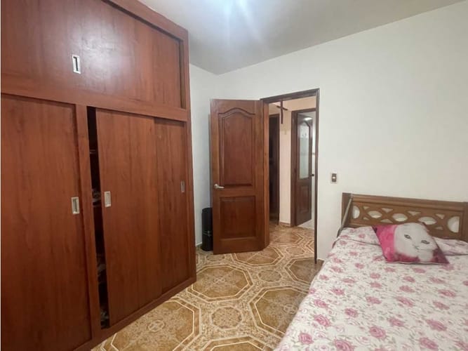 Apartamento de 5 alcobas en venta en Los Naranjos, Sabaneta, 137 m² · foto 17 de 22