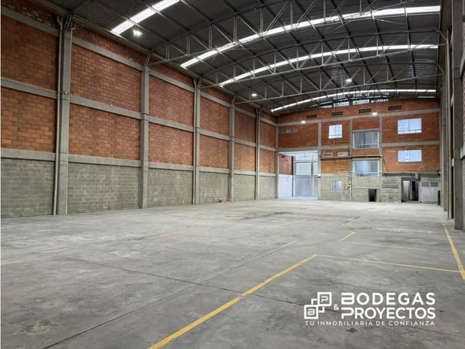 Bodega en arriendo en Aves Maria, Sabaneta, 1000 m² · foto 3 de 14