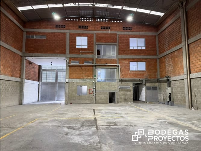 Bodega en arriendo en Aves Maria, Sabaneta, 1000 m² · foto 4 de 14