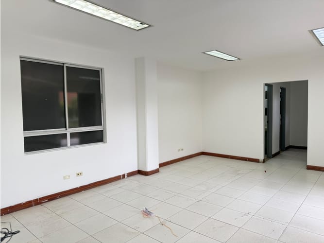 Bodega en arriendo en Aves Maria, Sabaneta, 1000 m² · foto 11 de 14
