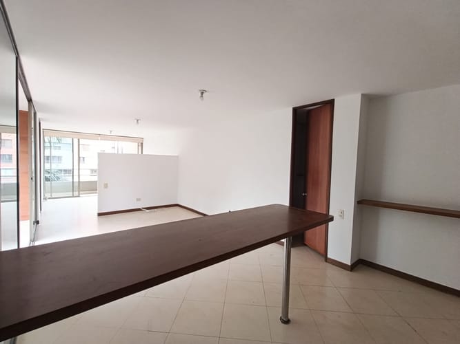 Apartamento de 1 alcoba en arriendo en El Poblado, Medellín, 62 m² · foto 3 de 12
