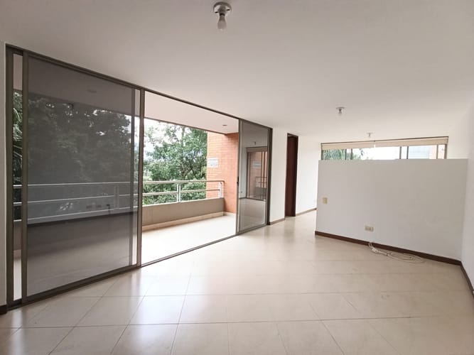Apartamento de 1 alcoba en arriendo en El Poblado, Medellín, 62 m² · foto 4 de 12