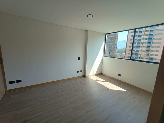 Apartamento de 2 alcobas en arriendo en El Poblado, Medellín, 62 m² · foto 9 de 14