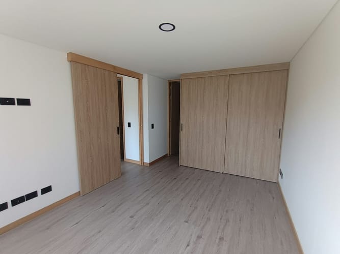 Apartamento de 2 alcobas en arriendo en El Poblado, Medellín, 62 m² · foto 10 de 14