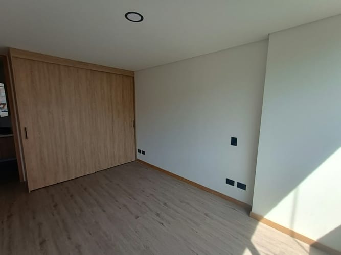 Apartamento de 2 alcobas en arriendo en El Poblado, Medellín, 62 m² · foto 11 de 14