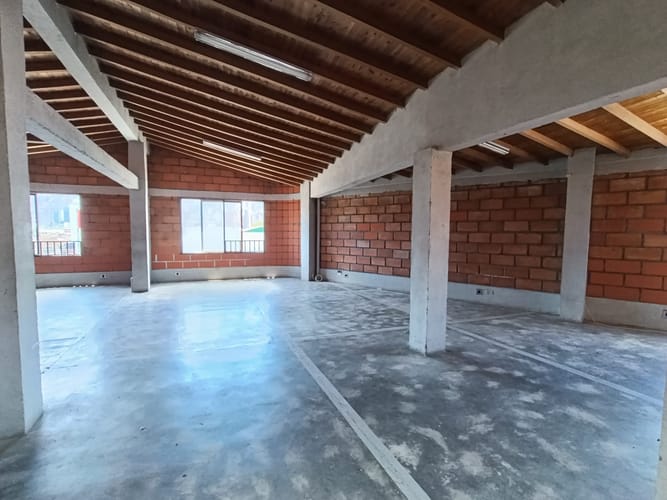 Bodega en arriendo en Cristo Rey, Medellín, 45 m² · foto 13 de 20