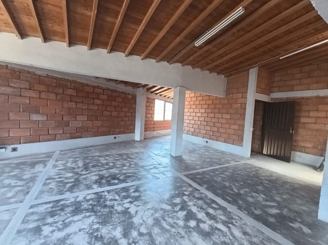 Bodega en arriendo en Cristo Rey, Medellín, 45 m² · foto 16 de 20
