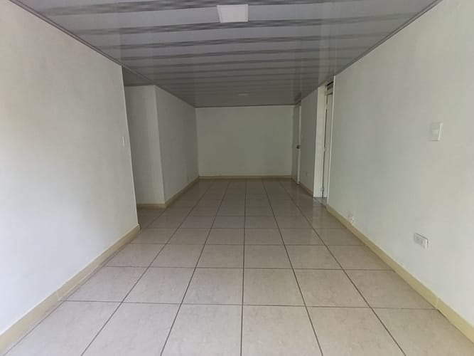 Apartamento de 4 alcobas en arriendo en Señorial, Envigado, 76 m² · foto 4 de 14