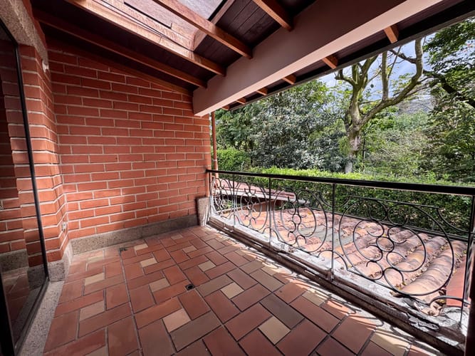 Casa de 4 alcobas en arriendo en Loma Del Escobero, Envigado, 189 m² · foto 13 de 20