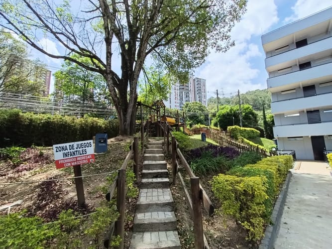 Apartamento de 3 alcobas en arriendo en Loma Del Indio, Medellín, 75 m² · foto 6 de 20