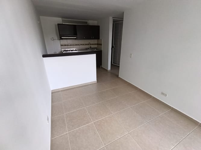 Apartamento de 3 alcobas en arriendo en Loma Del Indio, Medellín, 75 m² · foto 7 de 20
