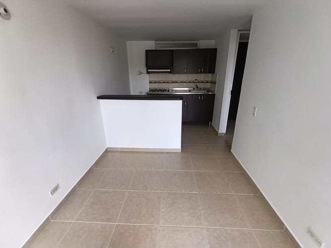 Apartamento de 3 alcobas en arriendo en Loma Del Indio, Medellín, 75 m² · foto 8 de 20