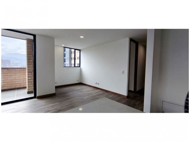 Apartamento de 2 alcobas en venta en Las Vegas, Envigado, 76 m² · foto 4 de 24