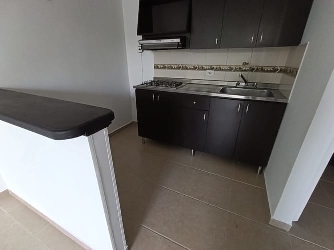 Apartamento de 3 alcobas en arriendo en Loma Del Indio, Medellín, 75 m² · foto 12 de 20