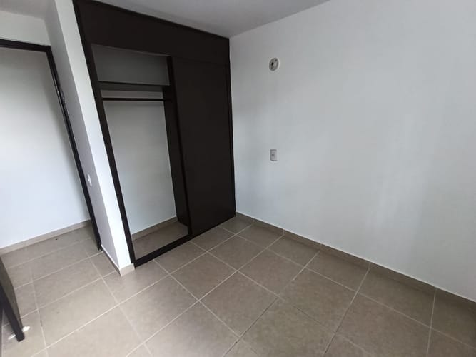 Apartamento de 3 alcobas en arriendo en Loma Del Indio, Medellín, 75 m² · foto 14 de 20