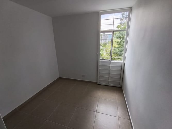 Apartamento de 3 alcobas en arriendo en Loma Del Indio, Medellín, 75 m² · foto 15 de 20