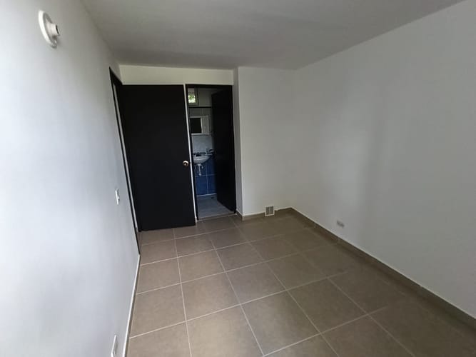 Apartamento de 3 alcobas en arriendo en Loma Del Indio, Medellín, 75 m² · foto 17 de 20