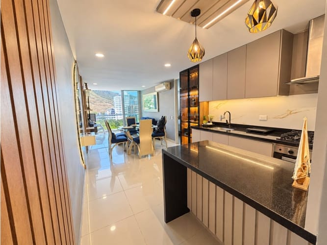 Apartamento de 2 alcobas en arriendo en Rodadero, Santa Marta, 76 m² · foto 2 de 18