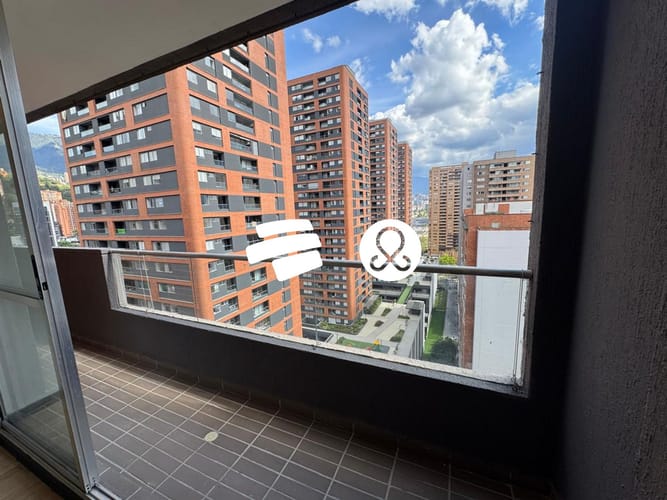 Apartamento de 3 alcobas en venta en El Poblado, Medellín, 84 m² · foto 6 de 21
