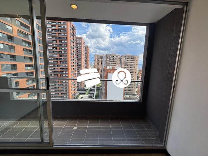 Apartamento de 3 alcobas en venta en El Poblado, Medellín, 84 m² · foto 8 de 21