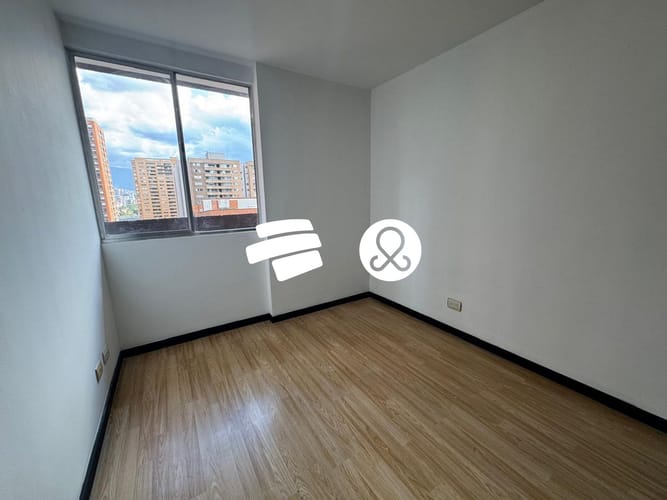 Apartamento de 3 alcobas en venta en El Poblado, Medellín, 84 m² · foto 13 de 21
