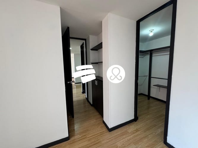 Apartamento de 3 alcobas en venta en El Poblado, Medellín, 84 m² · foto 16 de 21