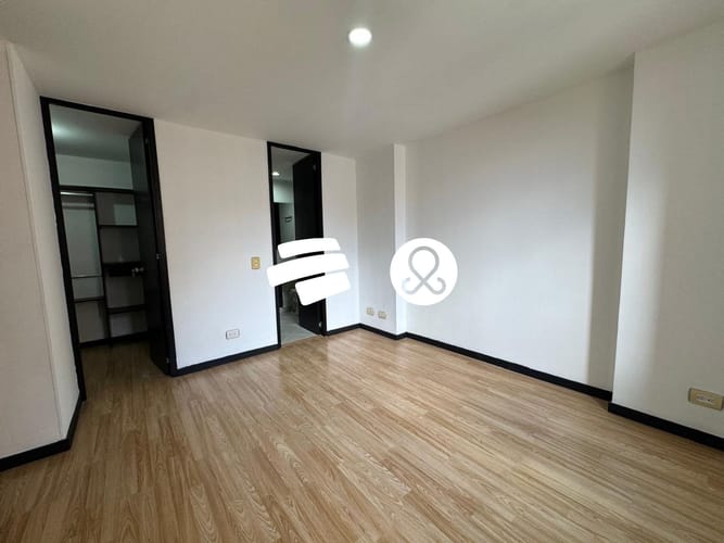 Apartamento de 3 alcobas en venta en El Poblado, Medellín, 84 m² · foto 17 de 21