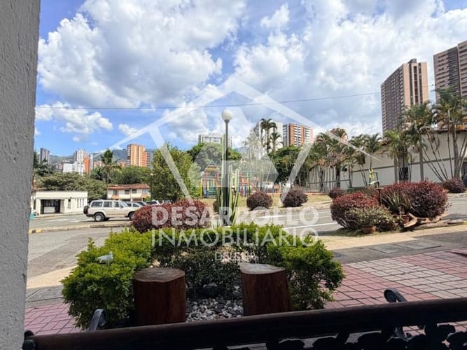 Casa de 4 alcobas en venta en Prados De Sabaneta, Sabaneta, 140 m² · foto 18 de 18