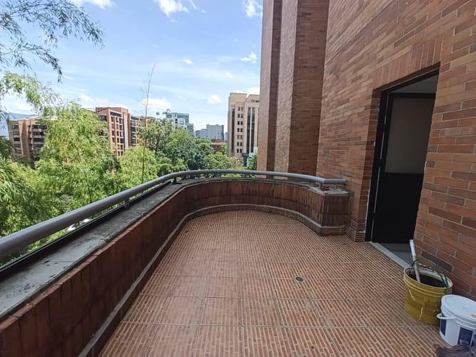 Oficina en arriendo en El Poblado, Medellín, 76 m² · foto 8 de 17