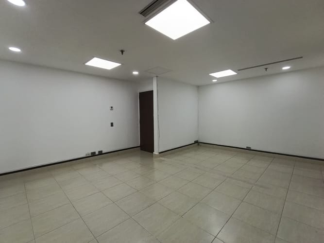 Oficina en arriendo en El Poblado, Medellín, 76 m² · foto 13 de 17