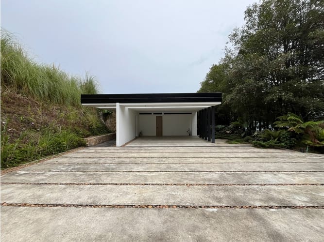 Casa de 3 alcobas en venta en Santa Catalina, Medellín, 450 m² · foto 3 de 24