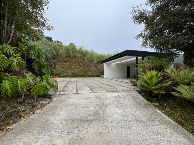 Casa de 3 alcobas en venta en Santa Catalina, Medellín, 450 m² · foto 4 de 24