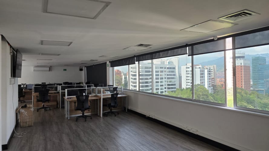 Oficina en arriendo en El Poblado, Medellín, 170 m² · foto 6 de 16
