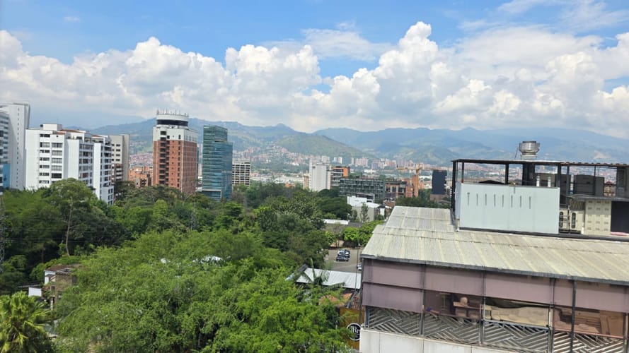 Oficina en arriendo en El Poblado, Medellín, 170 m² · foto 8 de 16