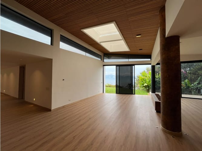 Casa de 3 alcobas en venta en Santa Catalina, Medellín, 450 m² · foto 9 de 24