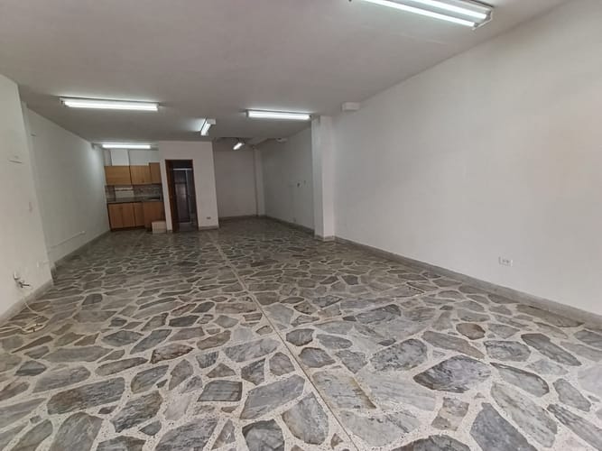Local en arriendo en Mayorca, Sabaneta, 60 m² · foto 2 de 10