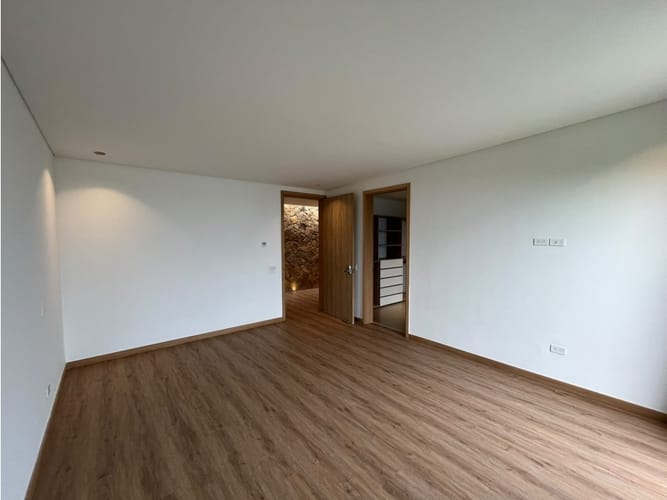 Casa de 3 alcobas en venta en Santa Catalina, Medellín, 450 m² · foto 20 de 24