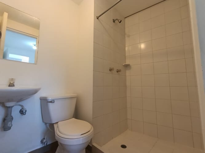 Apartamento de 3 alcobas en arriendo en El Poblado, Medellín, 162 m² · foto 10 de 20