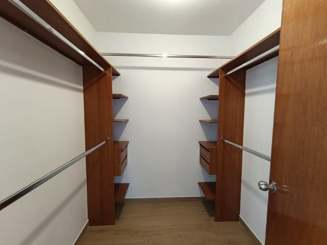 Apartamento de 3 alcobas en arriendo en El Poblado, Medellín, 162 m² · foto 13 de 20