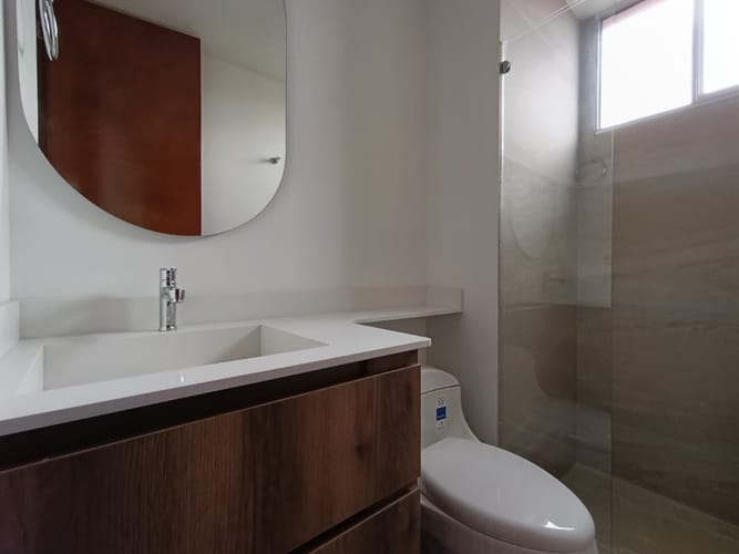 Apartamento de 3 alcobas en arriendo en El Poblado, Medellín, 162 m² · foto 15 de 20