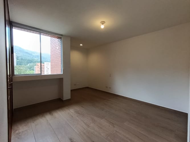 Apartamento de 3 alcobas en arriendo en El Poblado, Medellín, 162 m² · foto 16 de 20