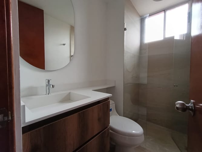 Apartamento de 3 alcobas en arriendo en El Poblado, Medellín, 162 m² · foto 17 de 20