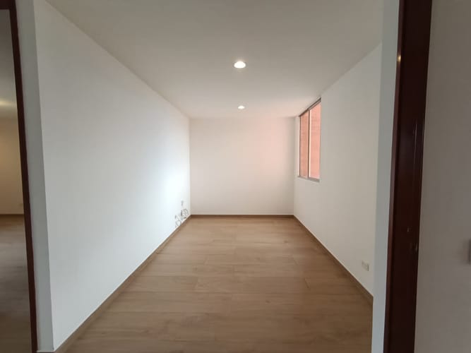 Apartamento de 3 alcobas en arriendo en El Poblado, Medellín, 162 m² · foto 19 de 20