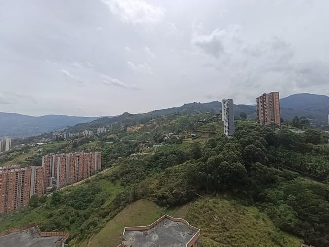Apartamento de 3 alcobas en arriendo en Las Lomitas, Sabaneta, 92 m² · foto 5 de 20