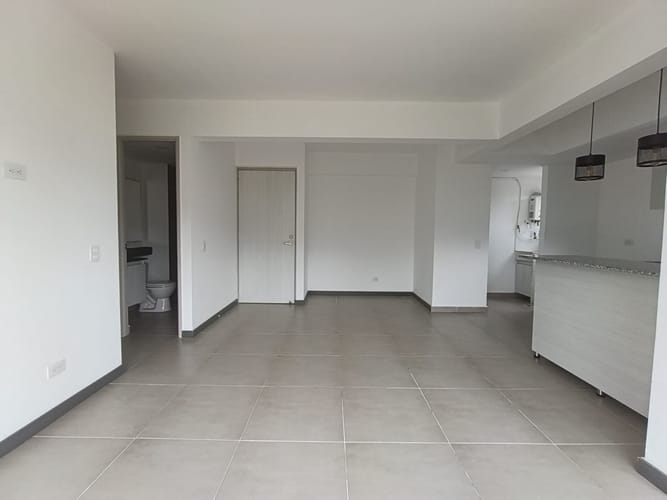 Apartamento de 3 alcobas en arriendo en Las Lomitas, Sabaneta, 92 m² · foto 8 de 20