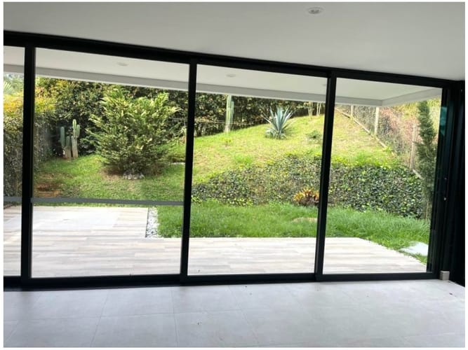 Casa de 4 alcobas en venta en Santa Elena, El Retiro, 260 m² · foto 2 de 24