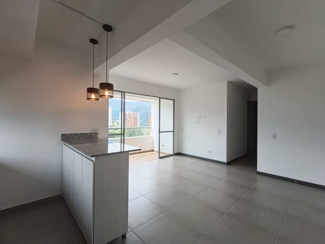 Apartamento de 3 alcobas en arriendo en Las Lomitas, Sabaneta, 92 m² · foto 10 de 20